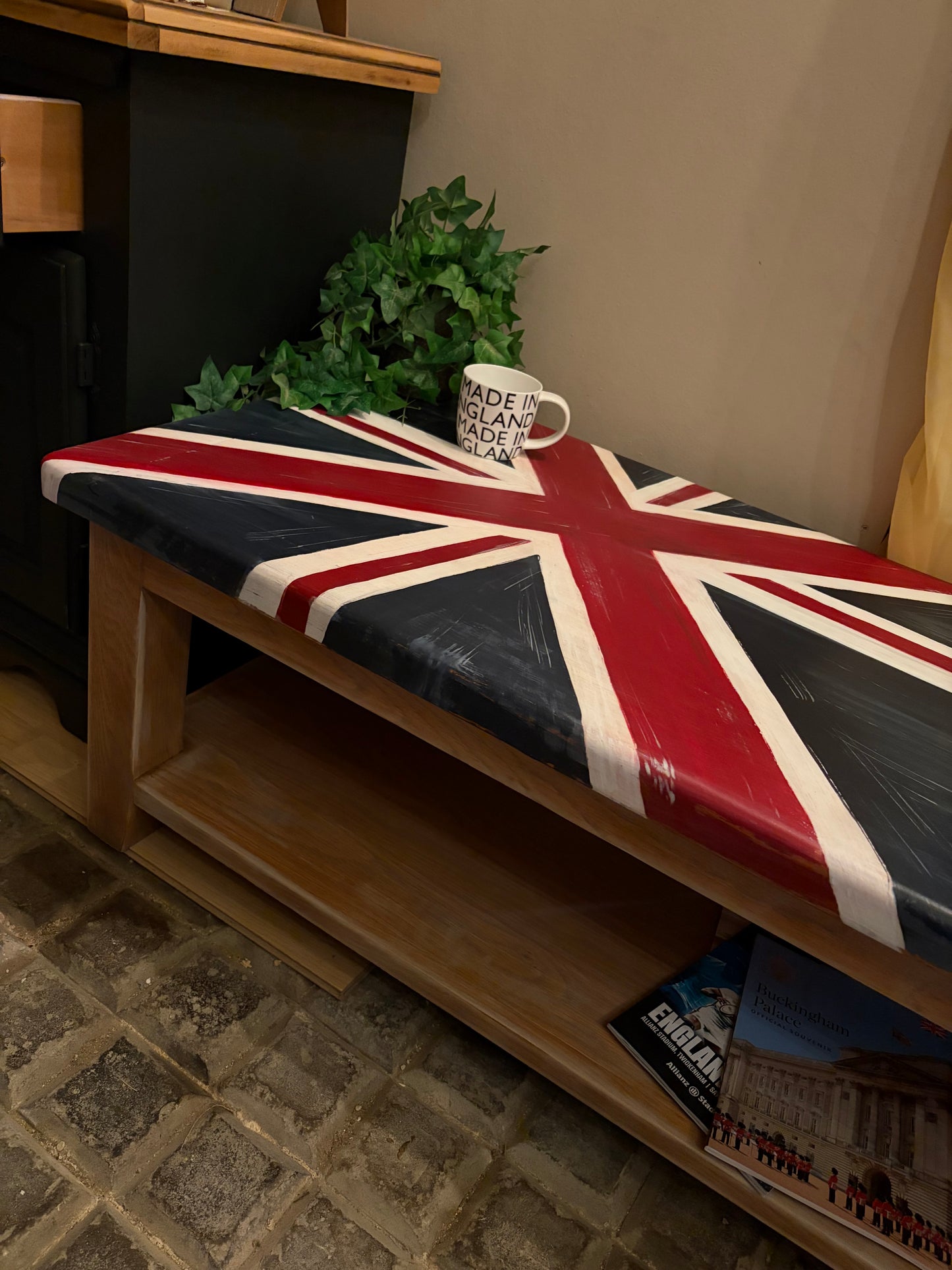 Union Jack Table