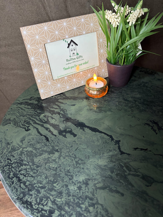 Green marble effect table
