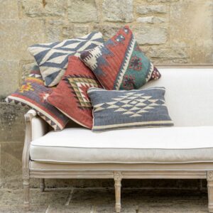 Cushion  Jute- Sarika